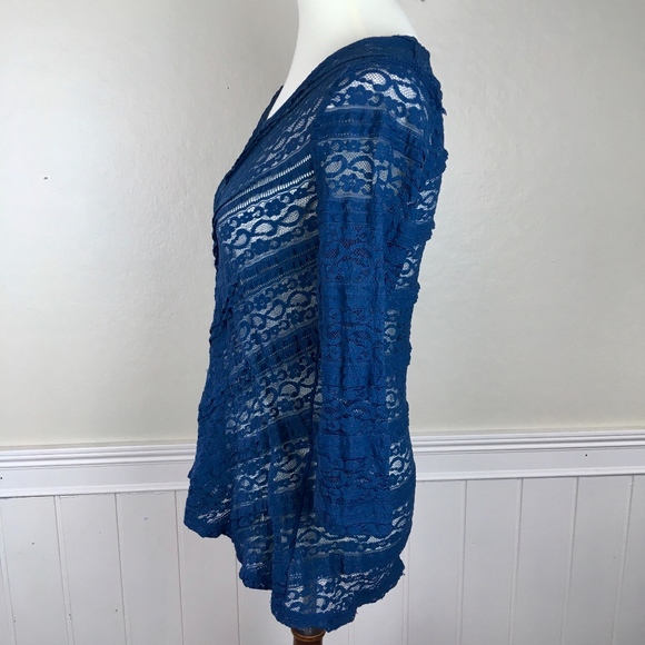 ANTHROPOLOGIE Blue Lace Blouse Size Small - Picture 6 of 8